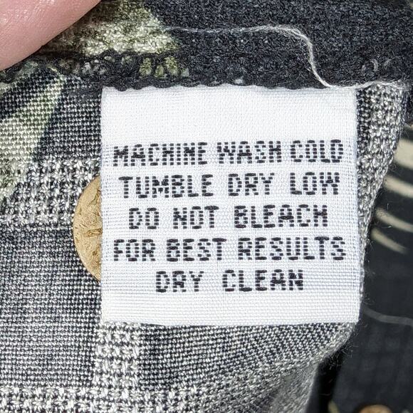 Tommy Bahama Silk Shirt Mens Extra Large Hawaiian Camp Black Tan Short Sleeve - Picture 10 of 11